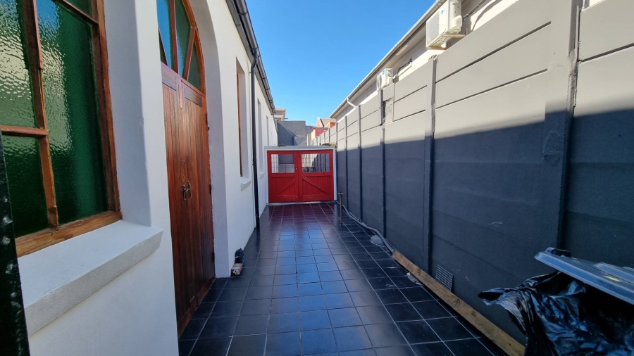 Commercial Property for Sale in Woodstock Western Cape